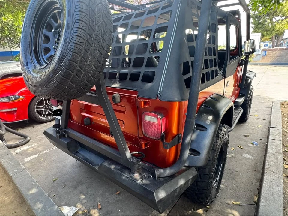 1995 Jeep YJ Wrangler - Image 6 of 11