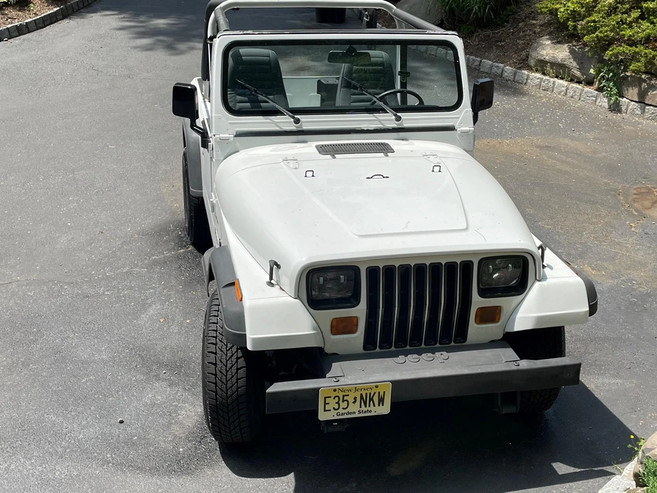 1995 Jeep YJ Wrangler - Image 9 of 9