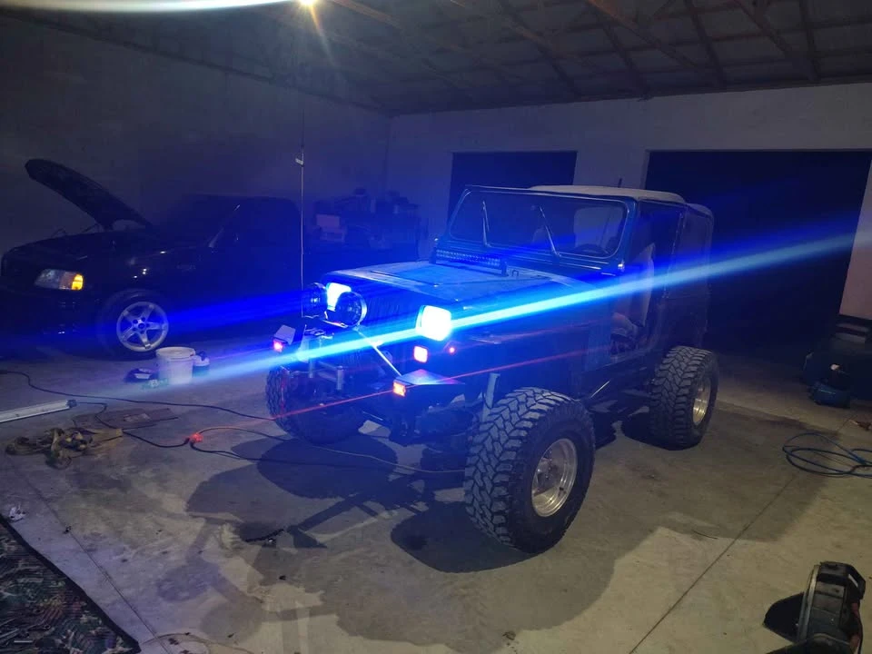 1995 Jeep YJ Wrangler - Image 8 of 12