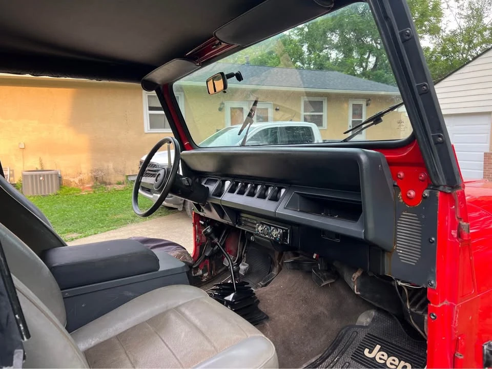 1995 Jeep YJ Wrangler - Image 11 of 20