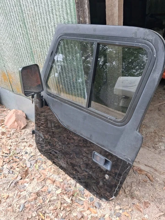 1995 Jeep YJ Wrangler - Image 6 of 10