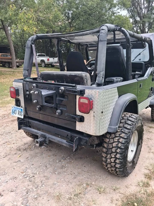 1995 Jeep YJ Wrangler - Image 4 of 10