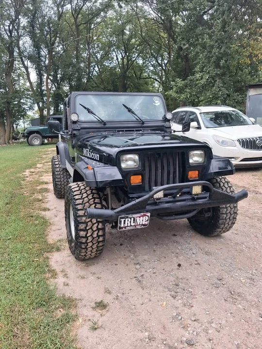 1995 Jeep YJ Wrangler - Image 3 of 10