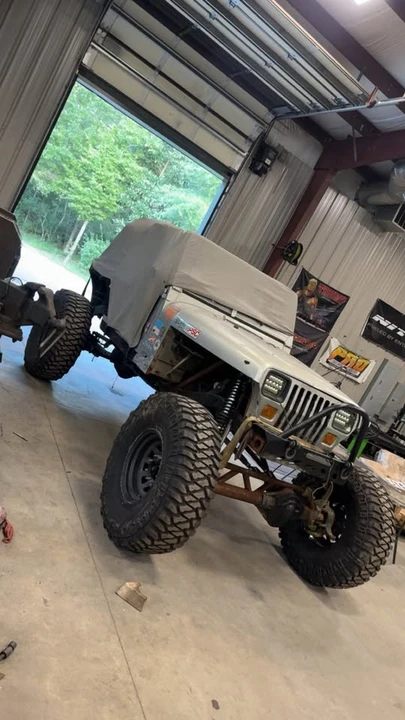 1995 Jeep YJ Wrangler - Image 4 of 4