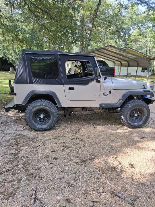 1995 Jeep YJ Wrangler - Image 2 of 12