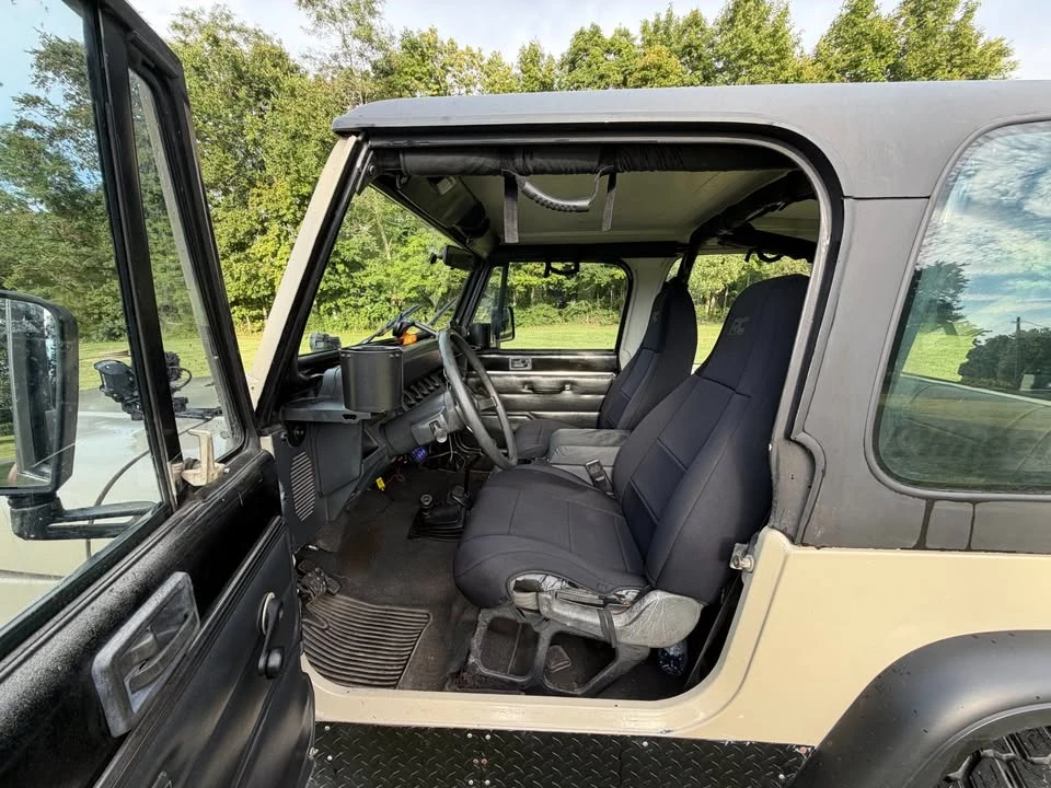 1995 Jeep YJ Wrangler - Image 11 of 11