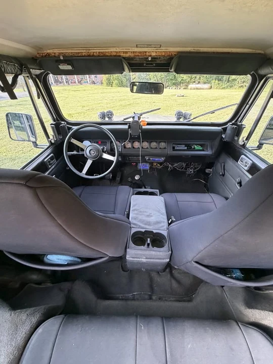 1995 Jeep YJ Wrangler - Image 10 of 11