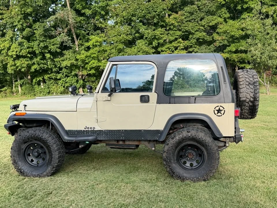 1995 Jeep YJ Wrangler - Image 4 of 11