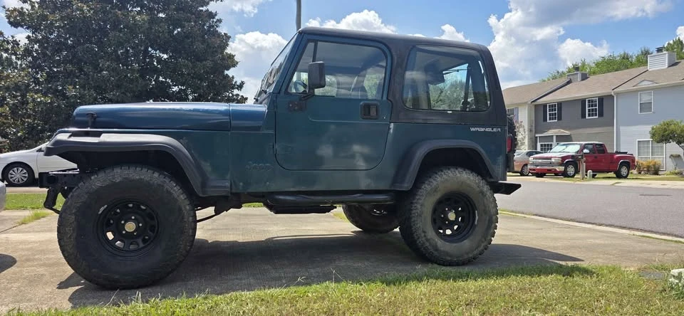 1995 Jeep YJ Wrangler - Image 5 of 13