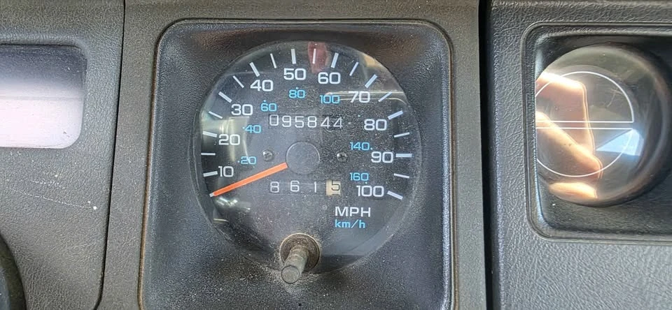 1995 Jeep YJ Wrangler - Image 4 of 13