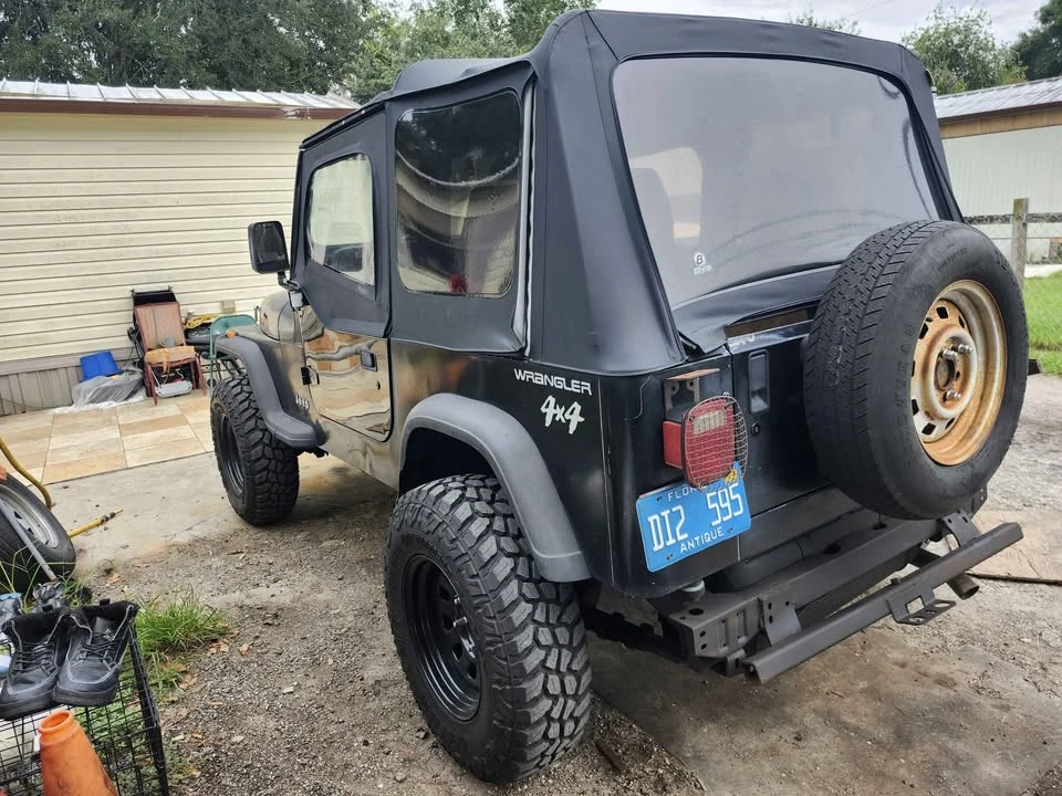 1995 Jeep YJ Wrangler - Image 5 of 8