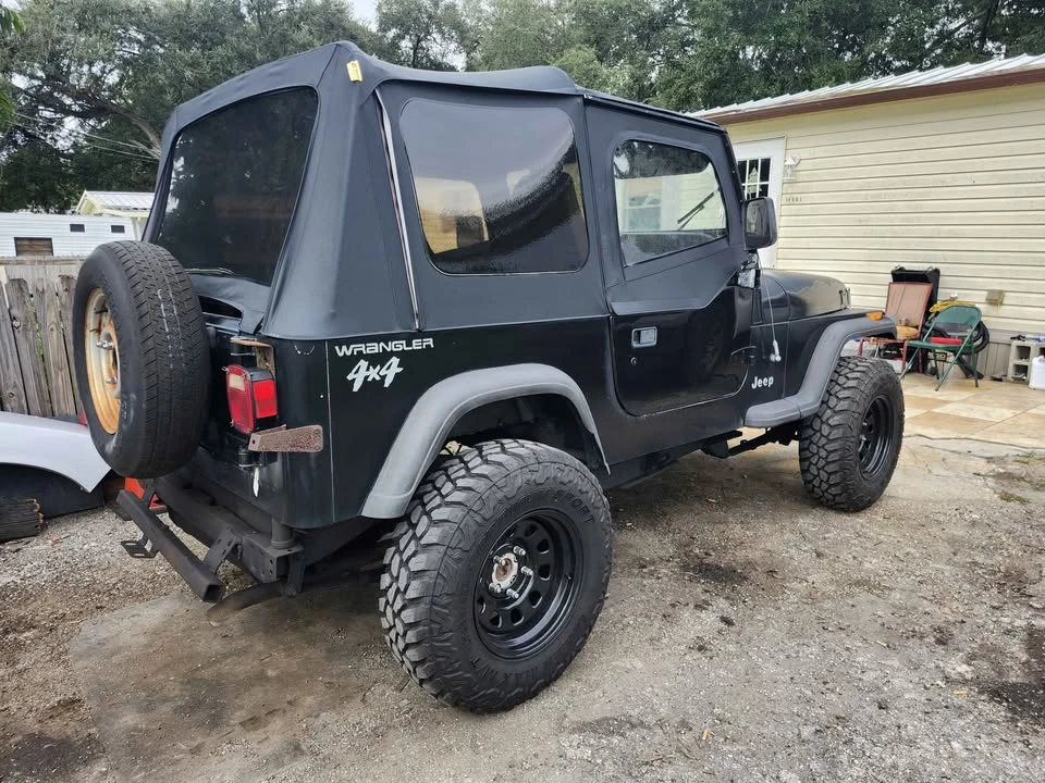 1995 Jeep YJ Wrangler - Image 4 of 8