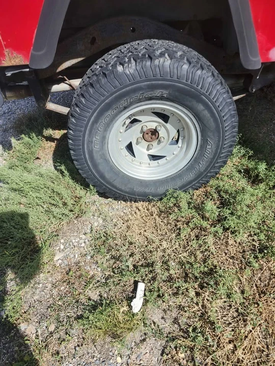 1995 Jeep YJ Wrangler - Image 9 of 10