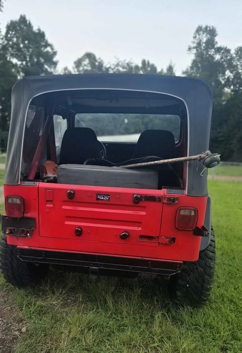 1995 Jeep YJ Wrangler - Image 4 of 4