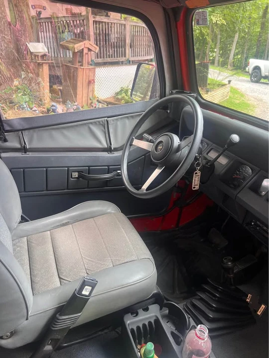1995 Jeep YJ Wrangler - Image 9 of 12