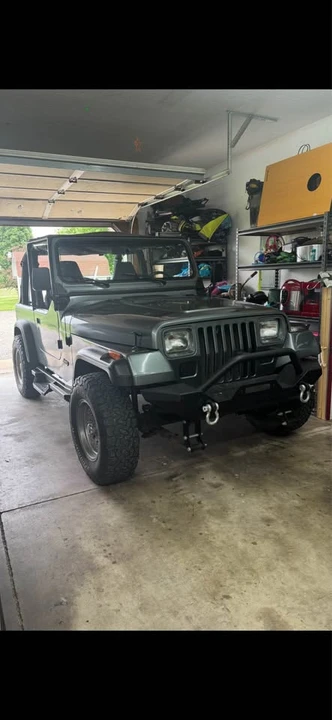 1995 Jeep YJ Wrangler - Image 2 of 3