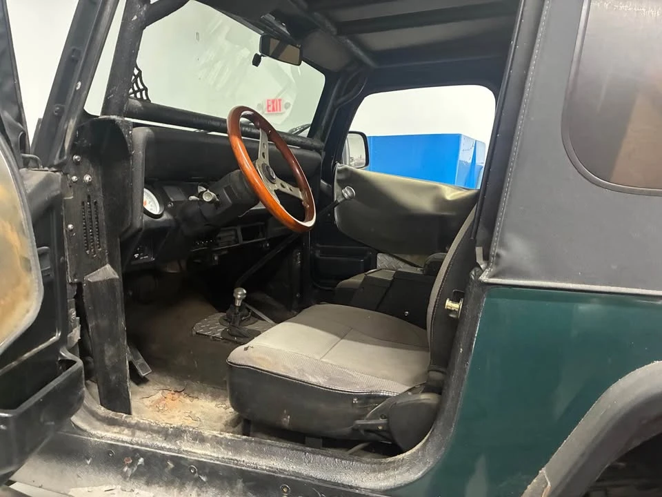 1995 Jeep YJ Wrangler - Image 6 of 13
