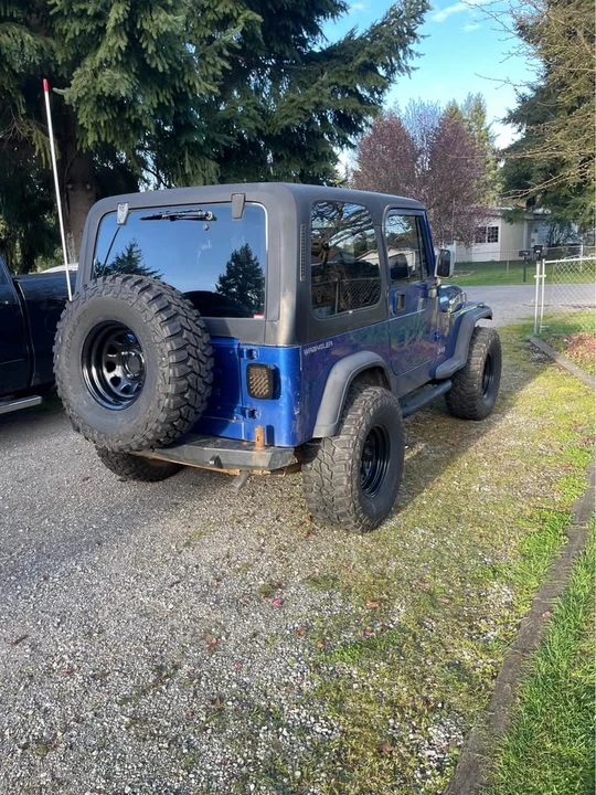 1995 Jeep YJ Wrangler - Image 14 of 15