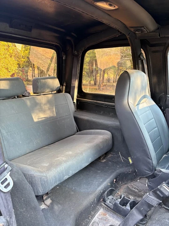 1995 Jeep YJ Wrangler - Image 5 of 6
