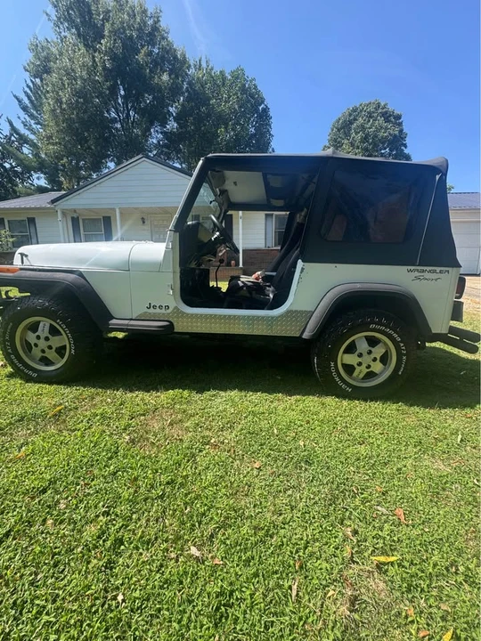 1995 Jeep YJ Wrangler - Image 3 of 10