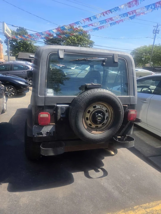 1995 Jeep YJ Wrangler - Image 2 of 5