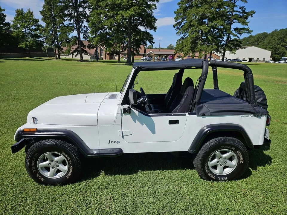 1995 Jeep YJ Wrangler - Image 6 of 18