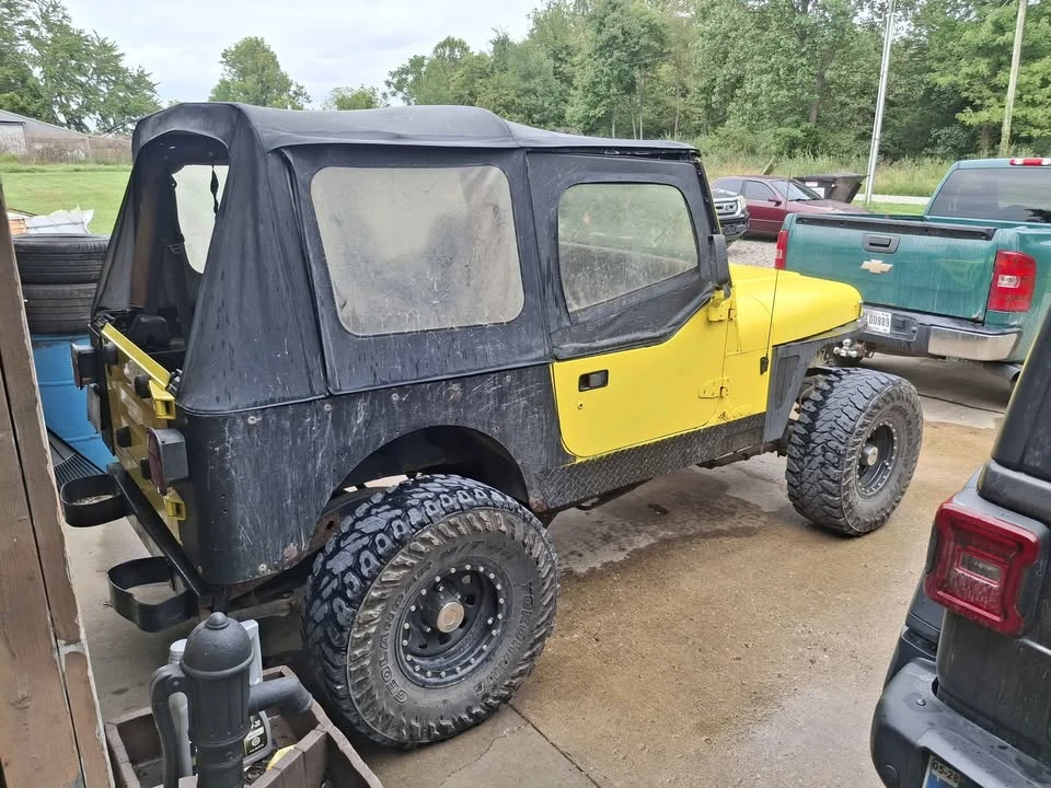 1995 Jeep YJ Wrangler - Image 2 of 4