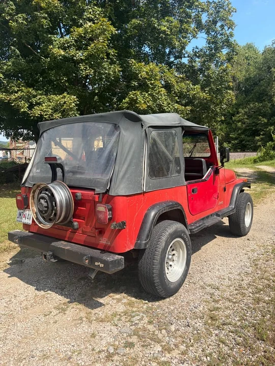 1995 Jeep YJ Wrangler - Image 2 of 5