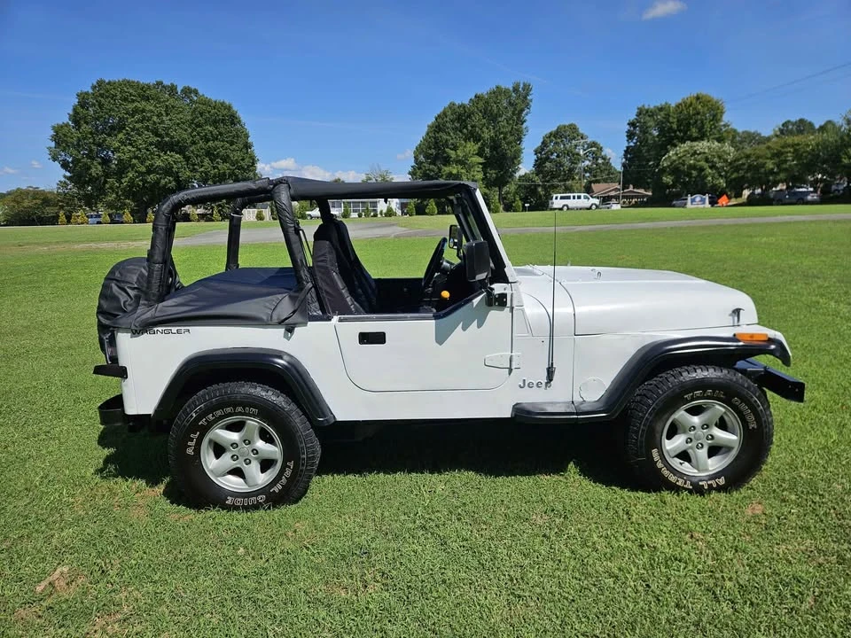 1995 Jeep YJ Wrangler - Image 4 of 18