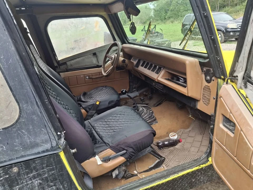 1995 Jeep YJ Wrangler - Image 3 of 4