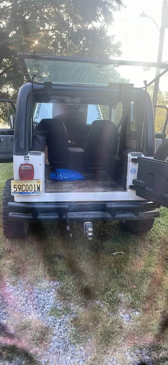 1995 Jeep YJ Wrangler - Image 9 of 10