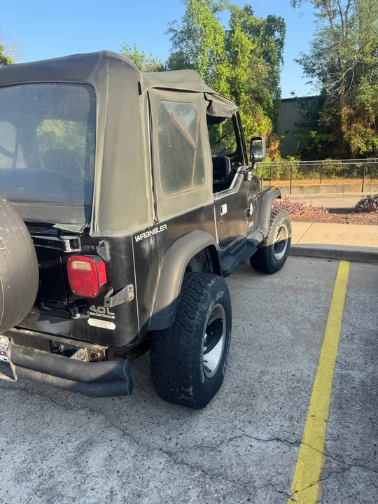 1995 Jeep YJ Wrangler - Image 4 of 6