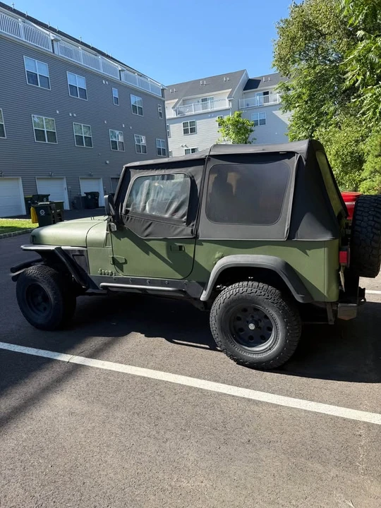 1995 Jeep YJ Wrangler - Image 3 of 4