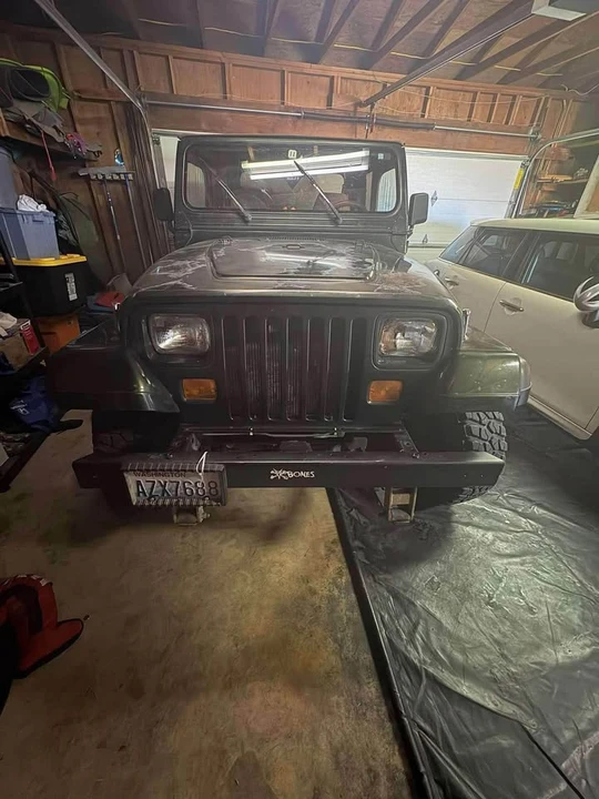 1995 Jeep YJ Wrangler - Image 6 of 10