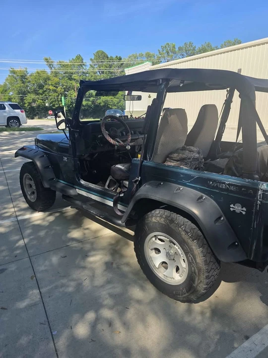 1995 Jeep YJ Wrangler - Image 4 of 10