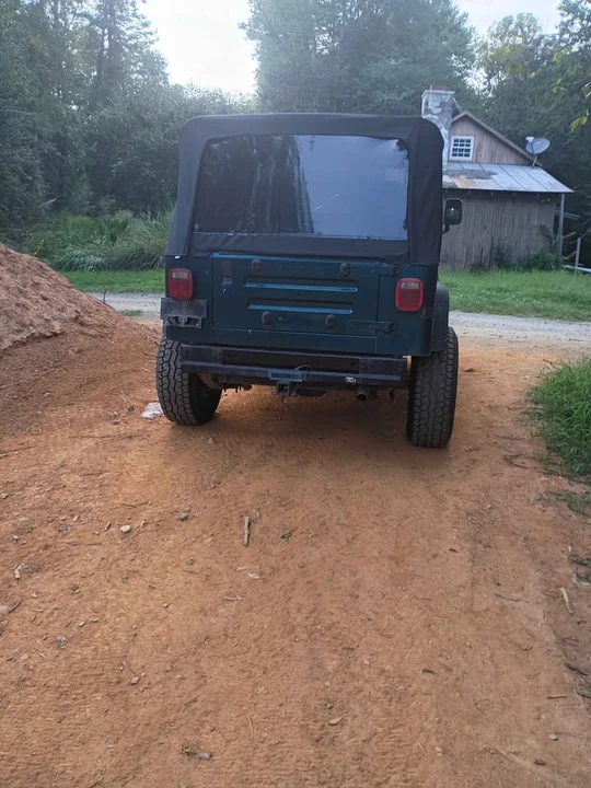 1995 Jeep YJ Wrangler - Image 5 of 7
