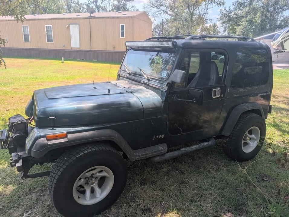 1995 Jeep YJ Wrangler - Image 3 of 10