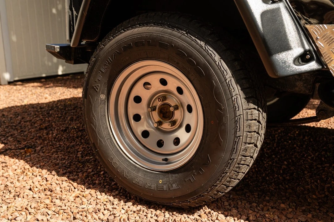1995 Jeep YJ Wrangler - Image 15 of 30