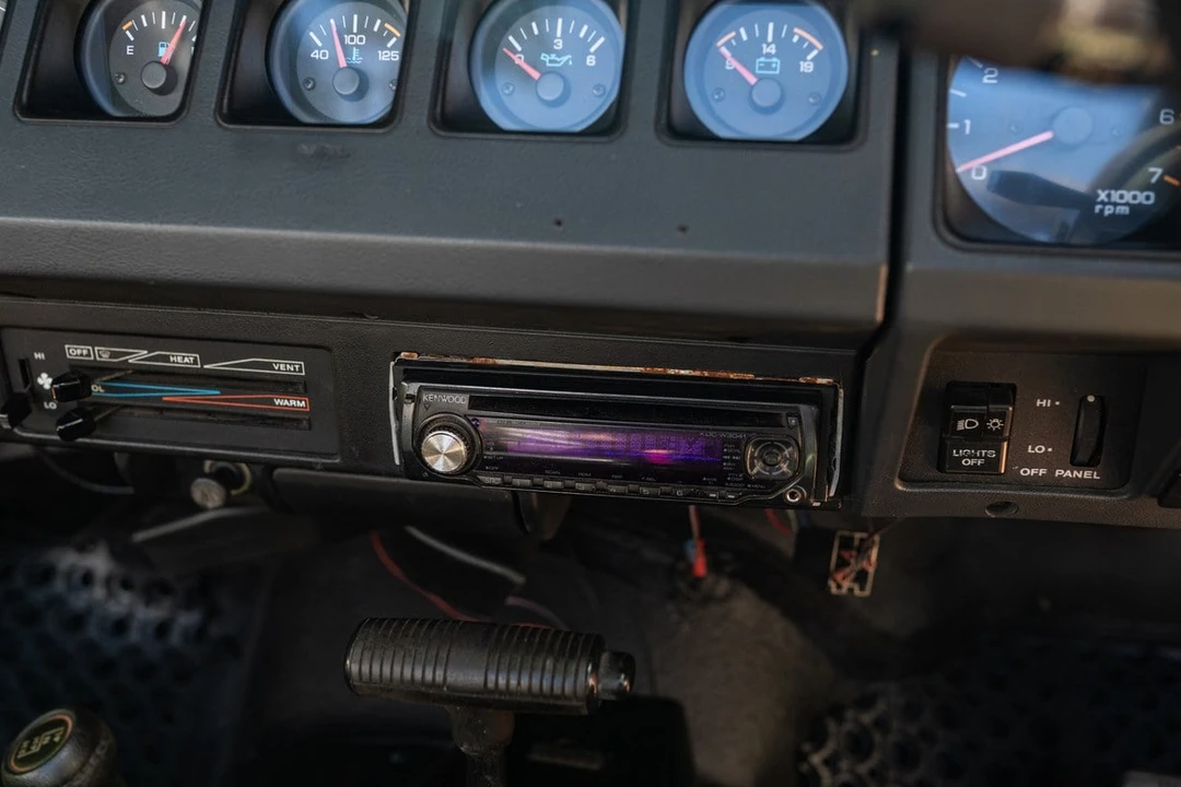 1995 Jeep YJ Wrangler - Image 25 of 30
