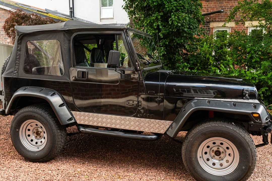 1995 Jeep YJ Wrangler - Image 6 of 30