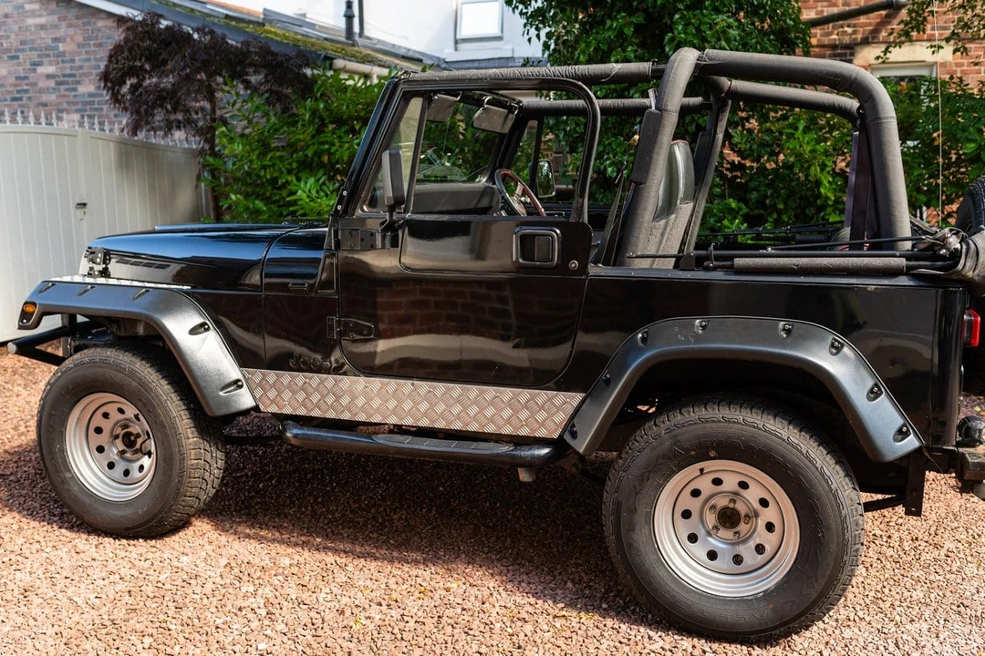 1995 Jeep YJ Wrangler - Image 9 of 30