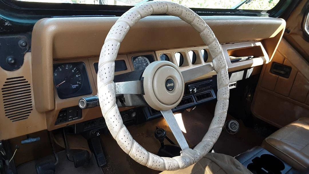 1995 Jeep YJ Wrangler - Image 9 of 15