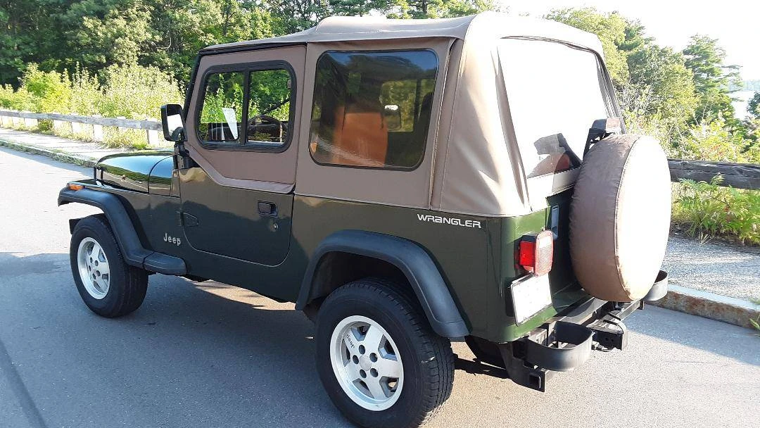 1995 Jeep YJ Wrangler - Image 4 of 15