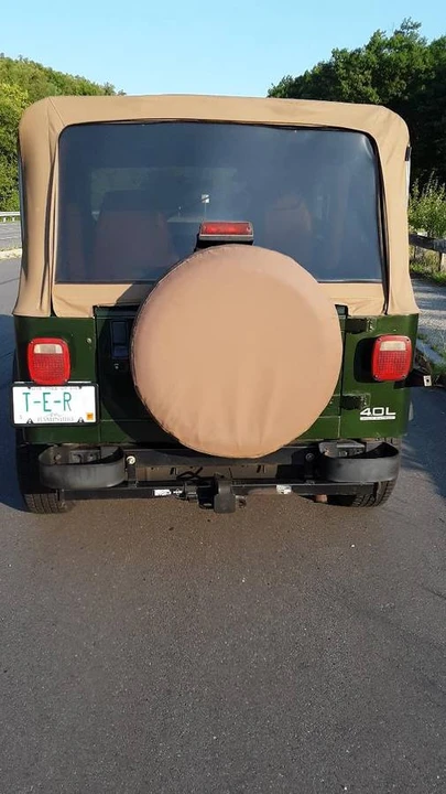 1995 Jeep YJ Wrangler - Image 5 of 15
