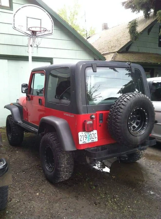1995 Jeep YJ Wrangler - Image 5 of 10
