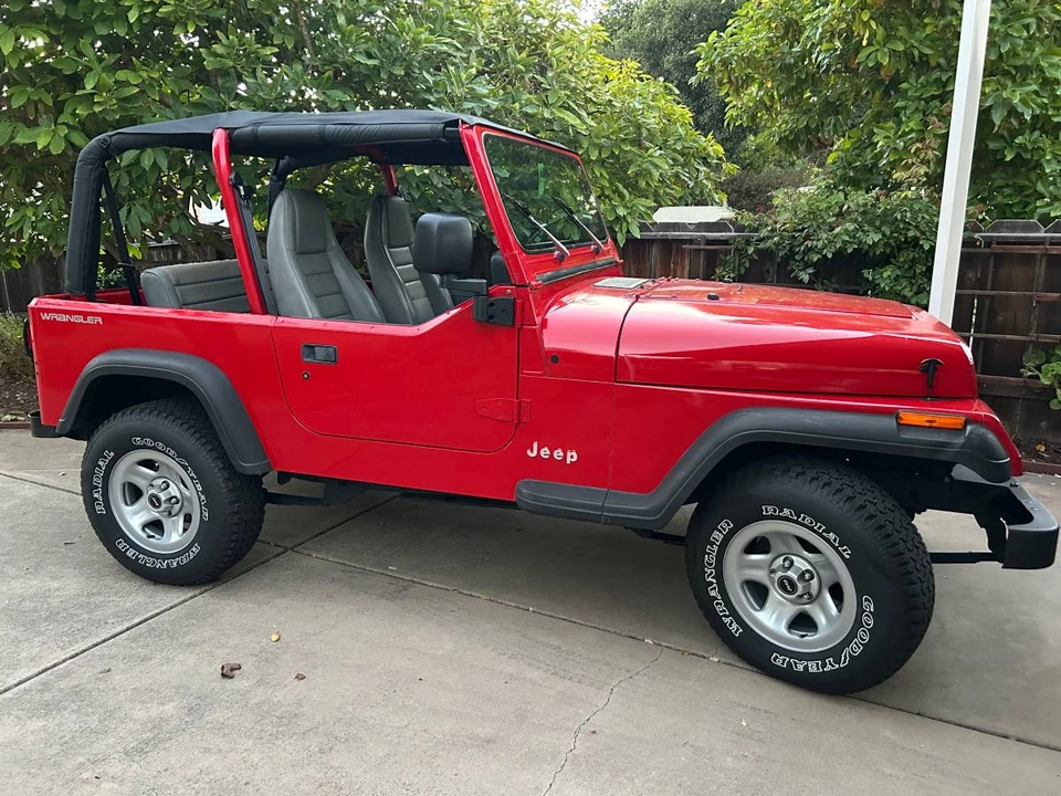 1993 Jeep YJ Wrangler - Image 4 of 24