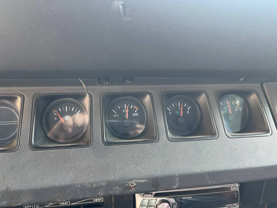 1995 Jeep YJ Wrangler - Image 8 of 11