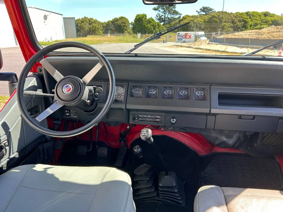 1993 Jeep YJ Wrangler - Image 9 of 24