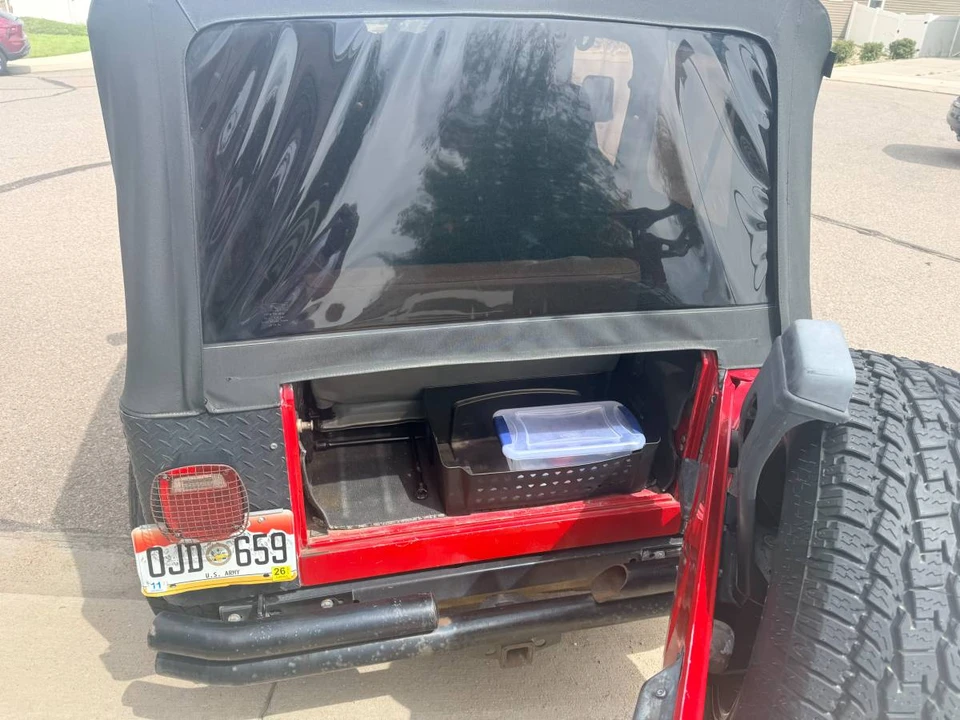 1995 Jeep YJ Wrangler - Image 7 of 8
