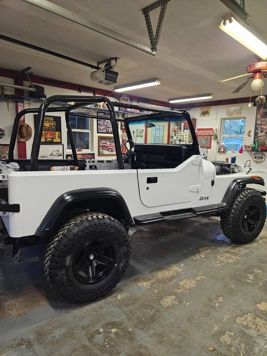 1995 Jeep YJ Wrangler - Image 2 of 5
